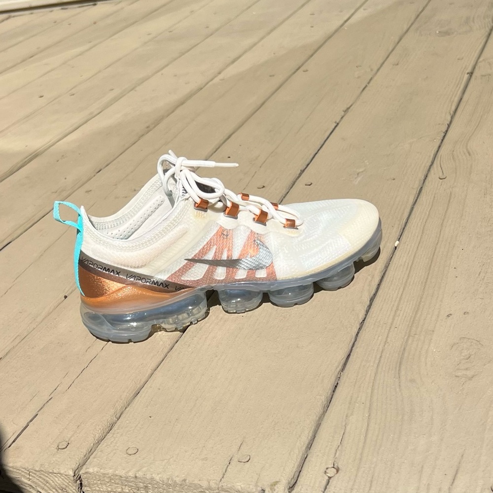 NIKE VAPORMAX